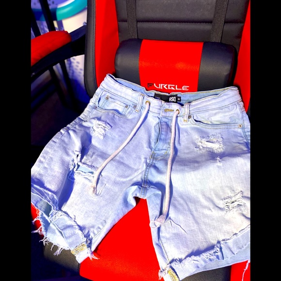 Men Slim-fit denim shorts with rips - Picture 1 of 5